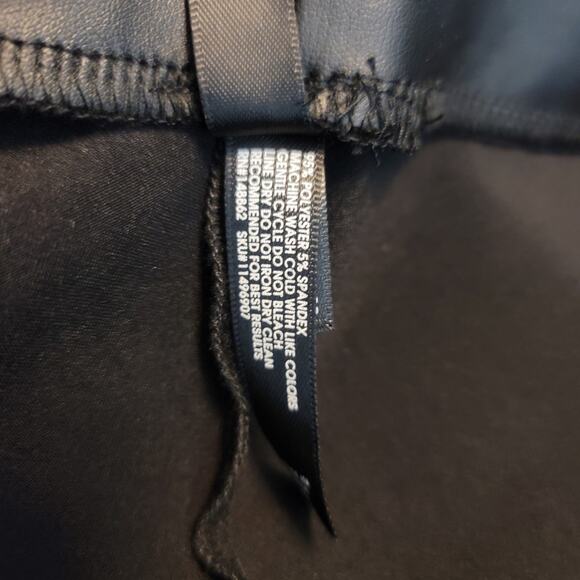 Torrid Faux Leather Black Business Vacation Casual Date Night Women's Pants 2-2X - Picture 4 of 5